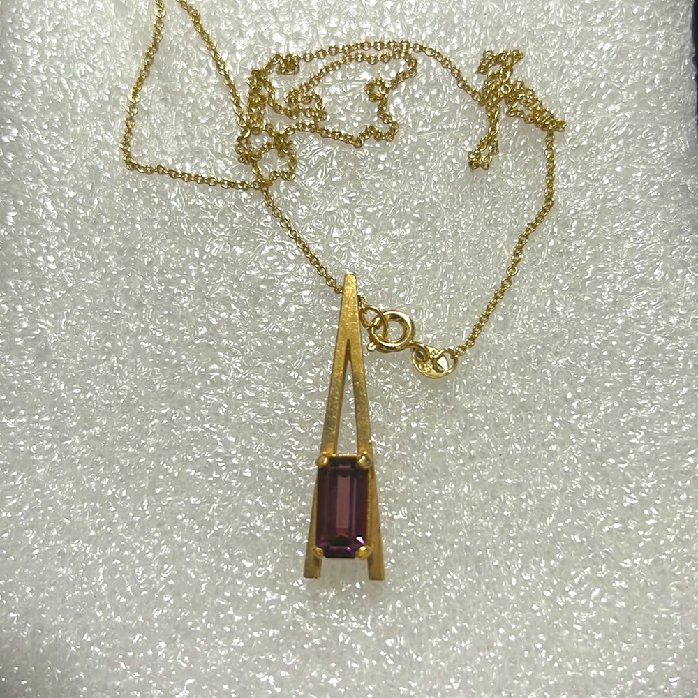 Avon pendant
